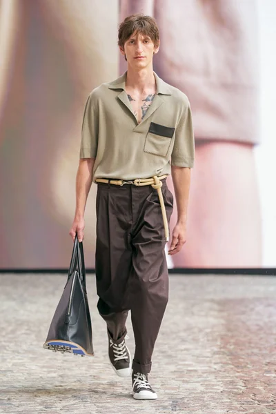 Look 20